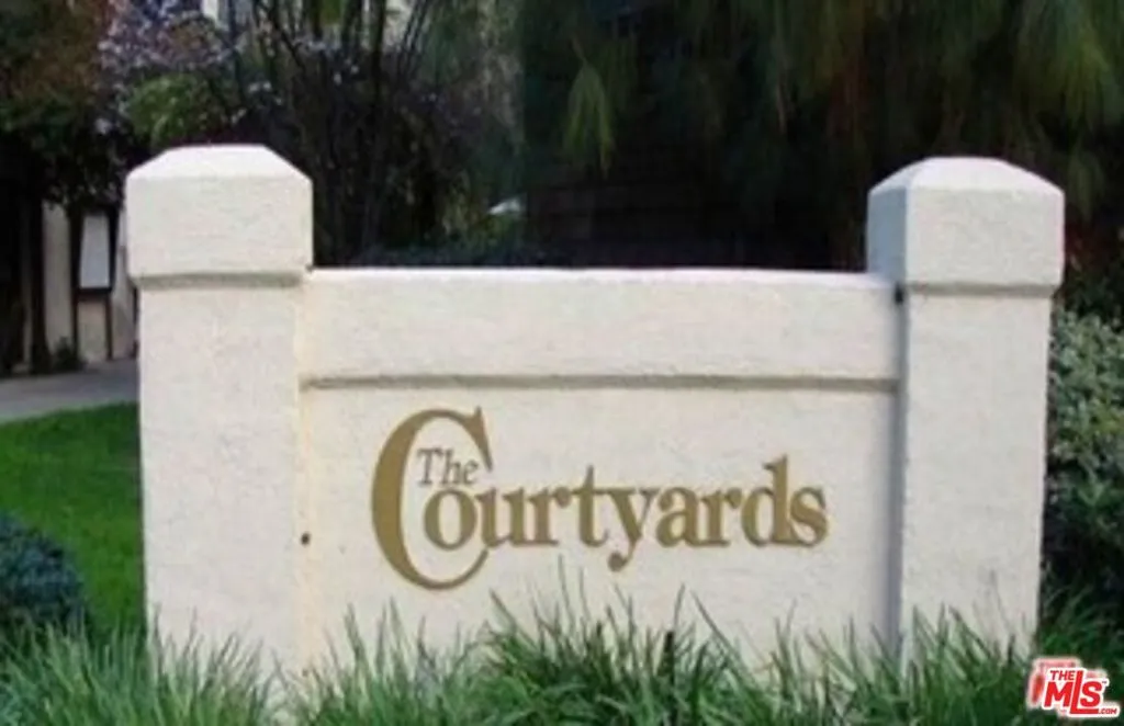 950 N Kings Road 205, West Hollywood, California 90069 home-pic-12